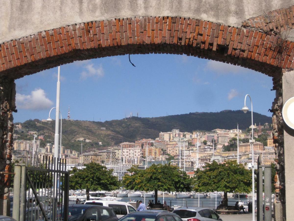 Una Porta Sul Porto Antico ジェノヴァ エクステリア 写真